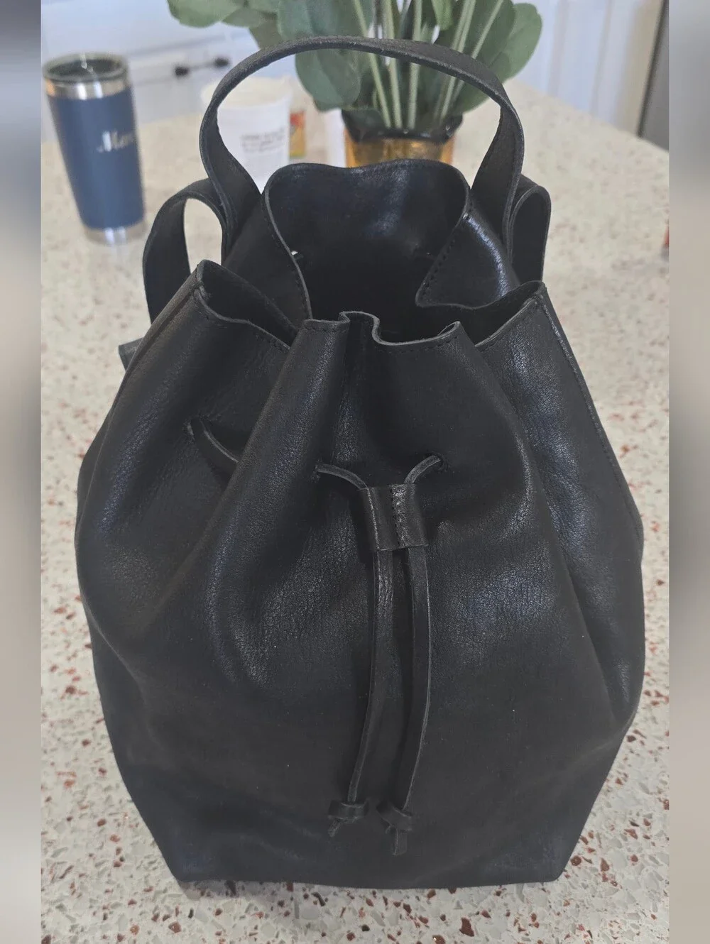 Madewell Black Leather Drawstring Bucket Bag - Women